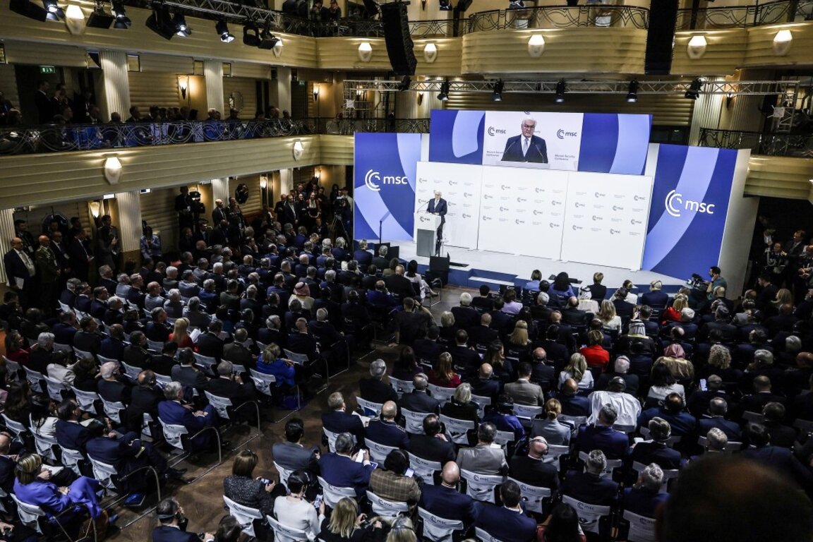 Мюнхенска конференция по сигурността: Киев и Европа да не бъдат изключвани от мирните преговори