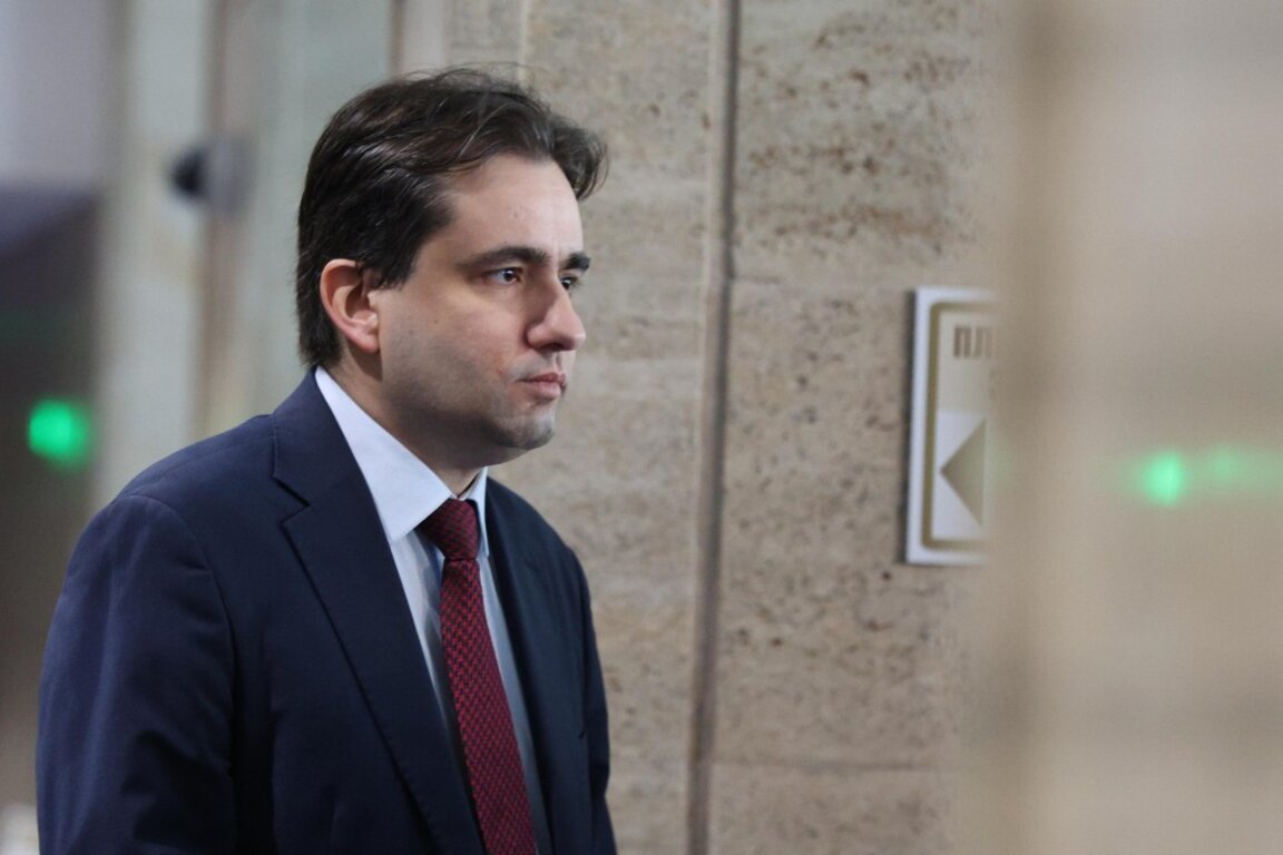 Божидар Божанов с пост: Прокуратурата ще ме привлече като обвиняем!