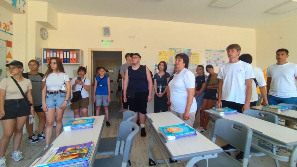 Lección sobre Bulgaria… espíritu ancestral en niños de “Izvorche” en Ucrania