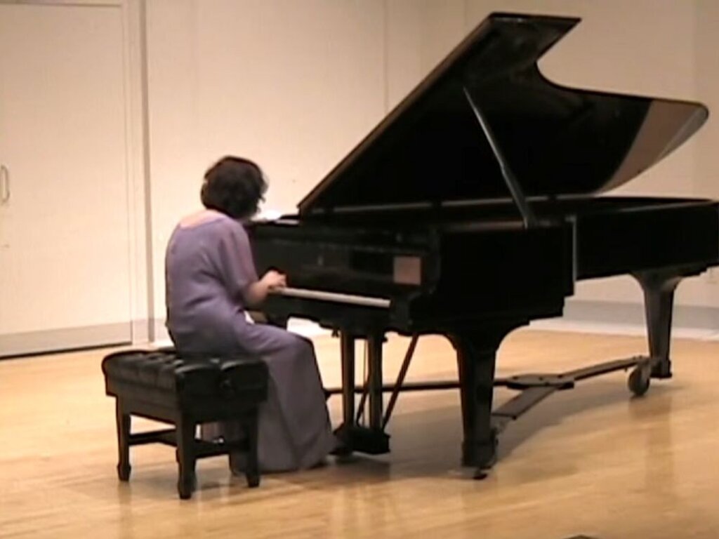 La pianista Rositsa Banova: "Creo en el maravilloso futuro de Bulgaria"