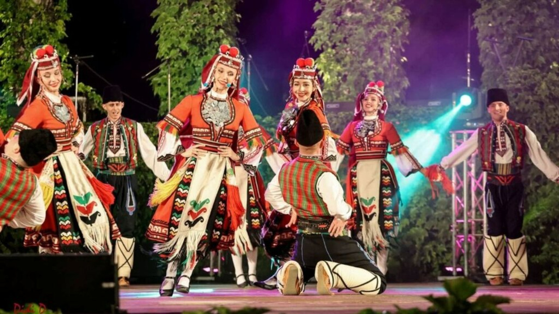 From Bulgaria to Germany – Varna and Lazarka ensembles on one stage in Munich