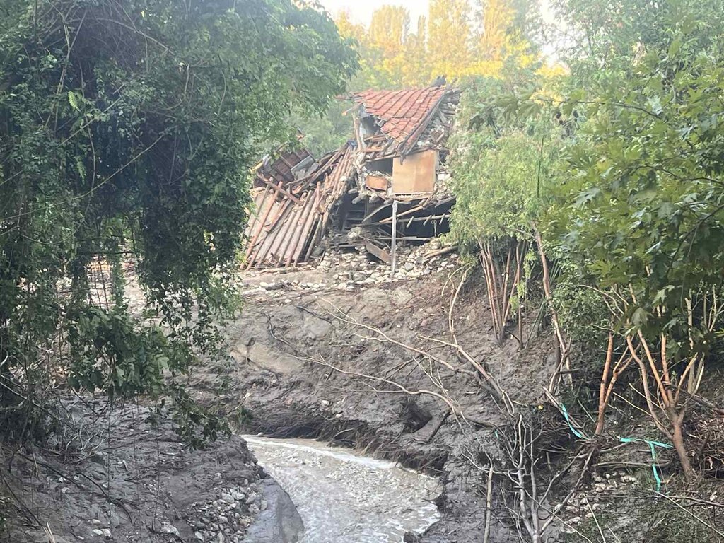 В община Струмяни се борят с последствията от водното бедствие