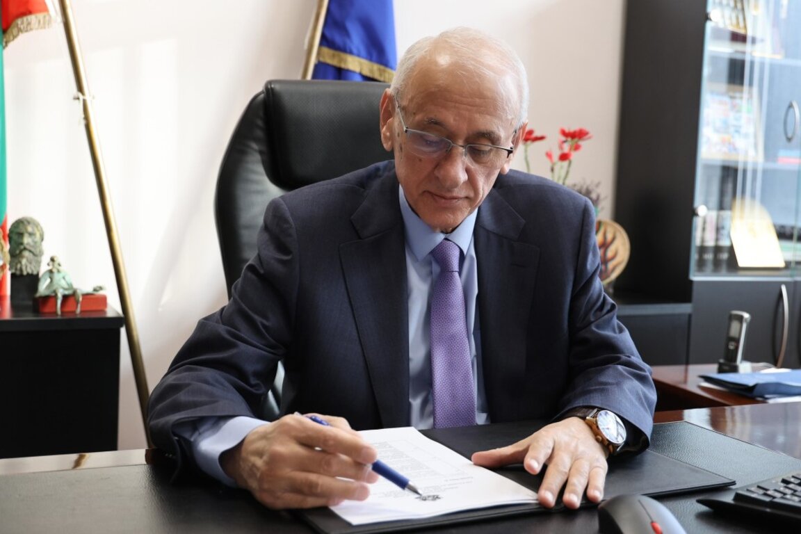 Министърът на здравеопазването Силви Кирилов